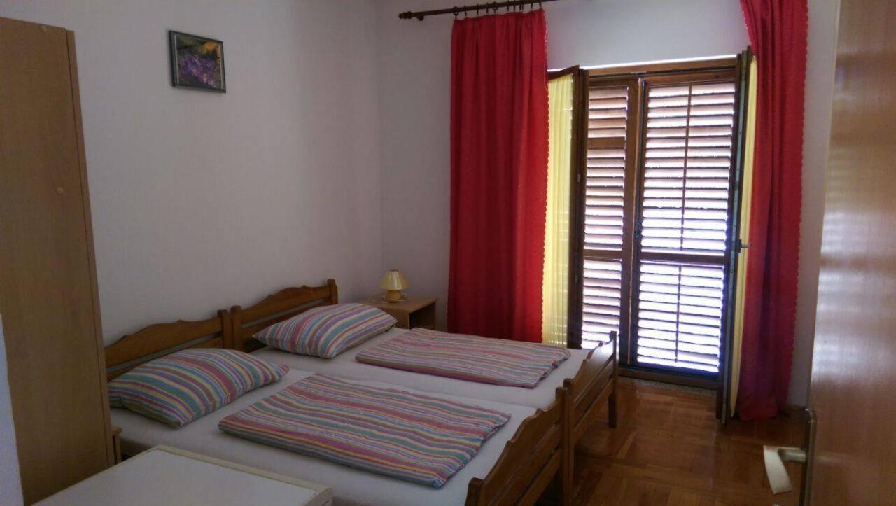 Apartmani Slavica Biograd Na Moru Exteriör bild