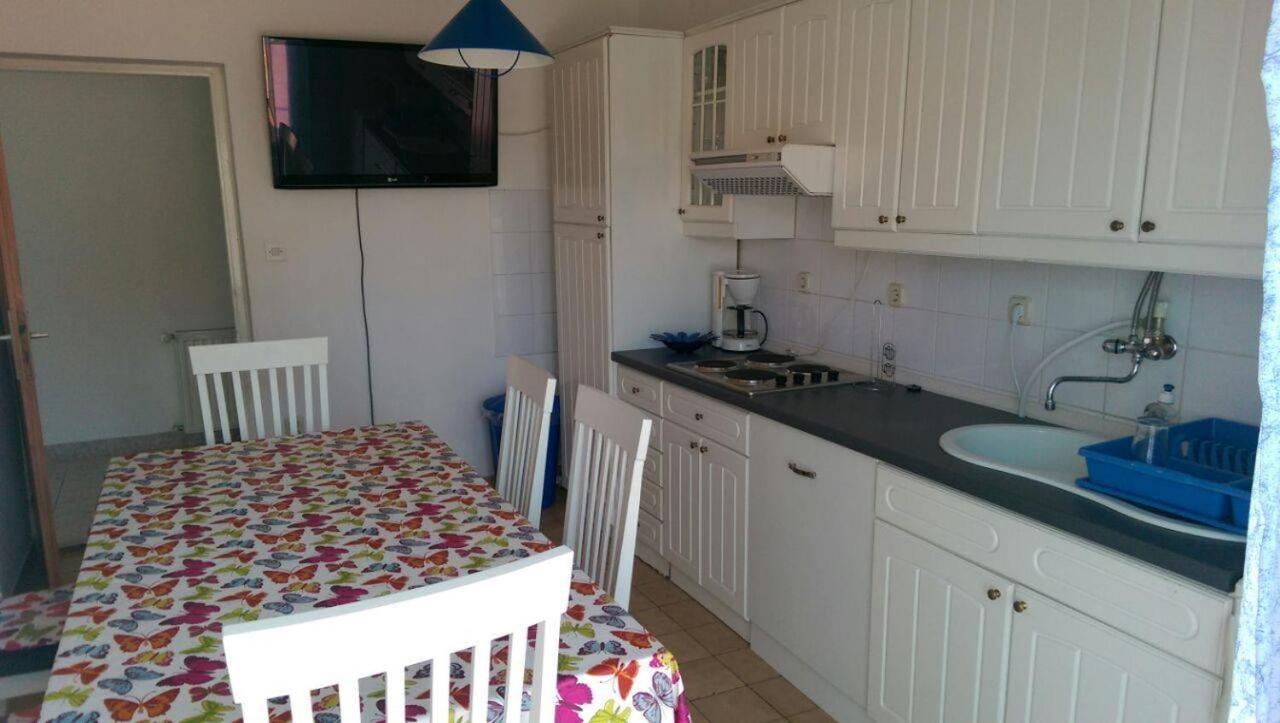 Apartmani Slavica Biograd Na Moru Exteriör bild