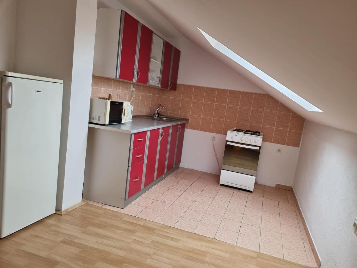 Apartmani Slavica Biograd Na Moru Exteriör bild