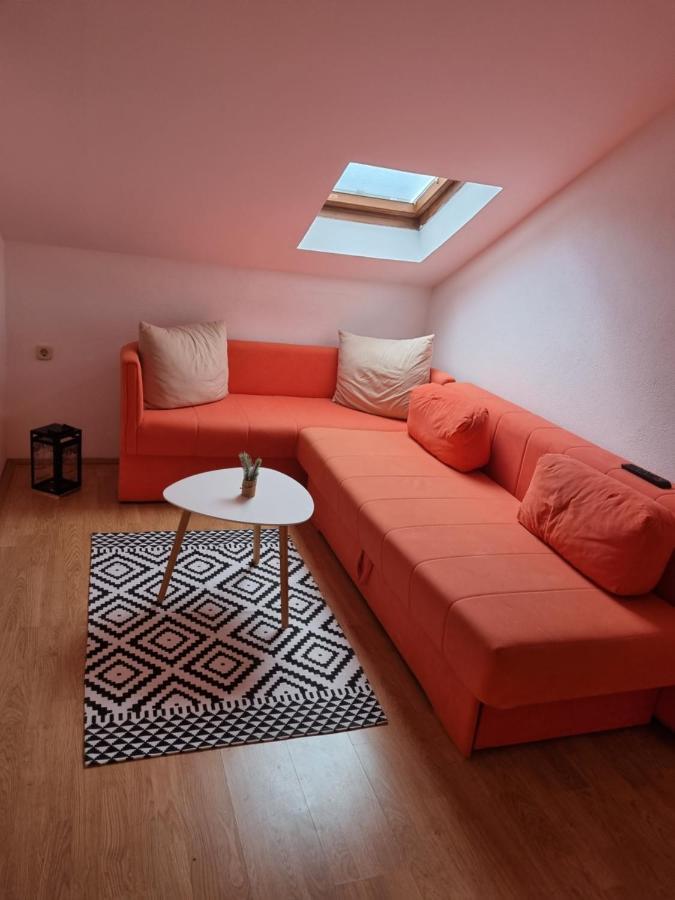 Apartmani Slavica Biograd Na Moru Exteriör bild