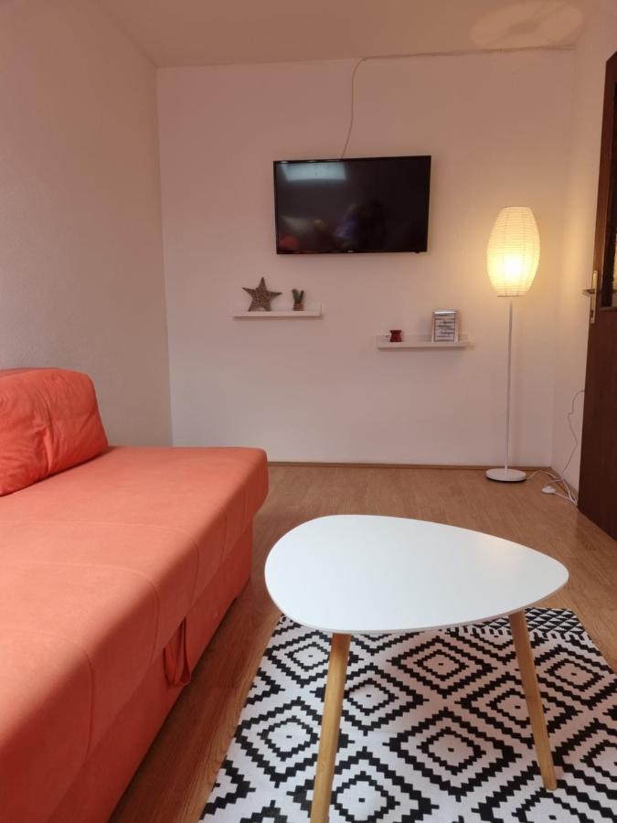 Apartmani Slavica Biograd Na Moru Exteriör bild