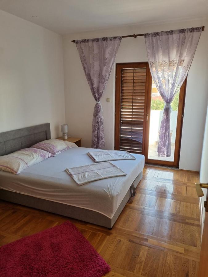 Apartmani Slavica Biograd Na Moru Exteriör bild